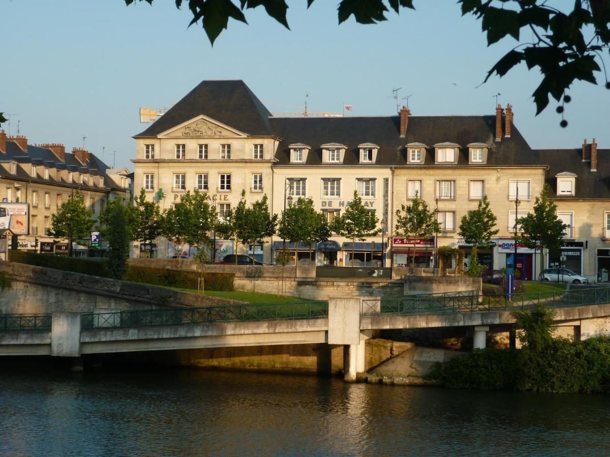 Cit'Hotel De Harlay Compiegne Exterior photo